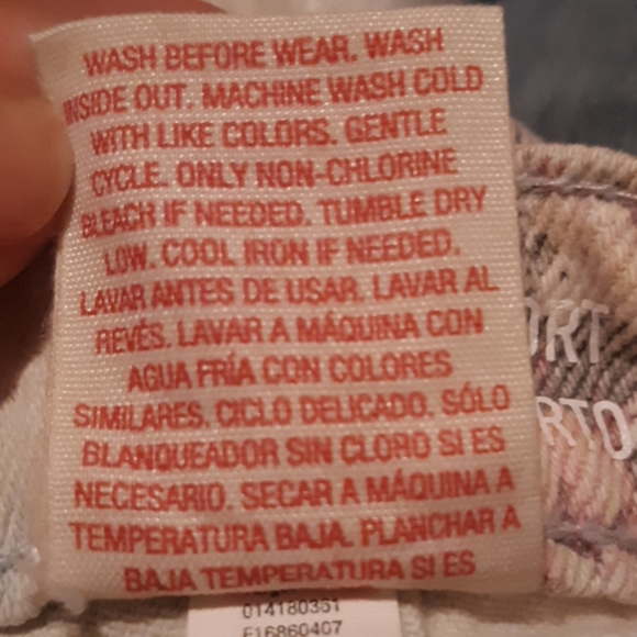 Mossimo High Rise Short - Picture 5 of 6